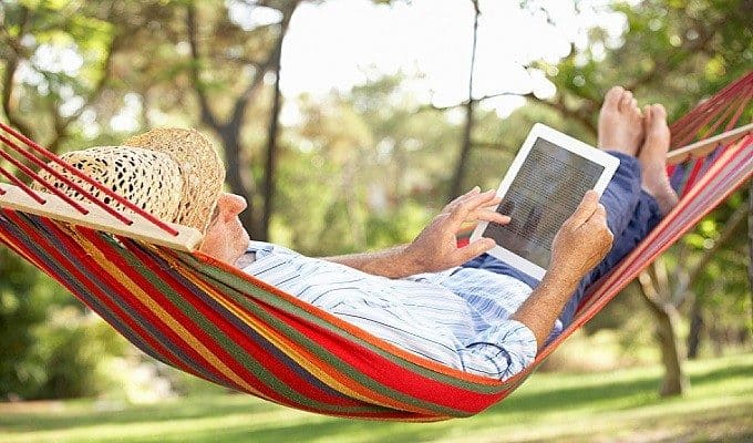 Social Media for Seniors: 8 Tips for Navigating Social Networks