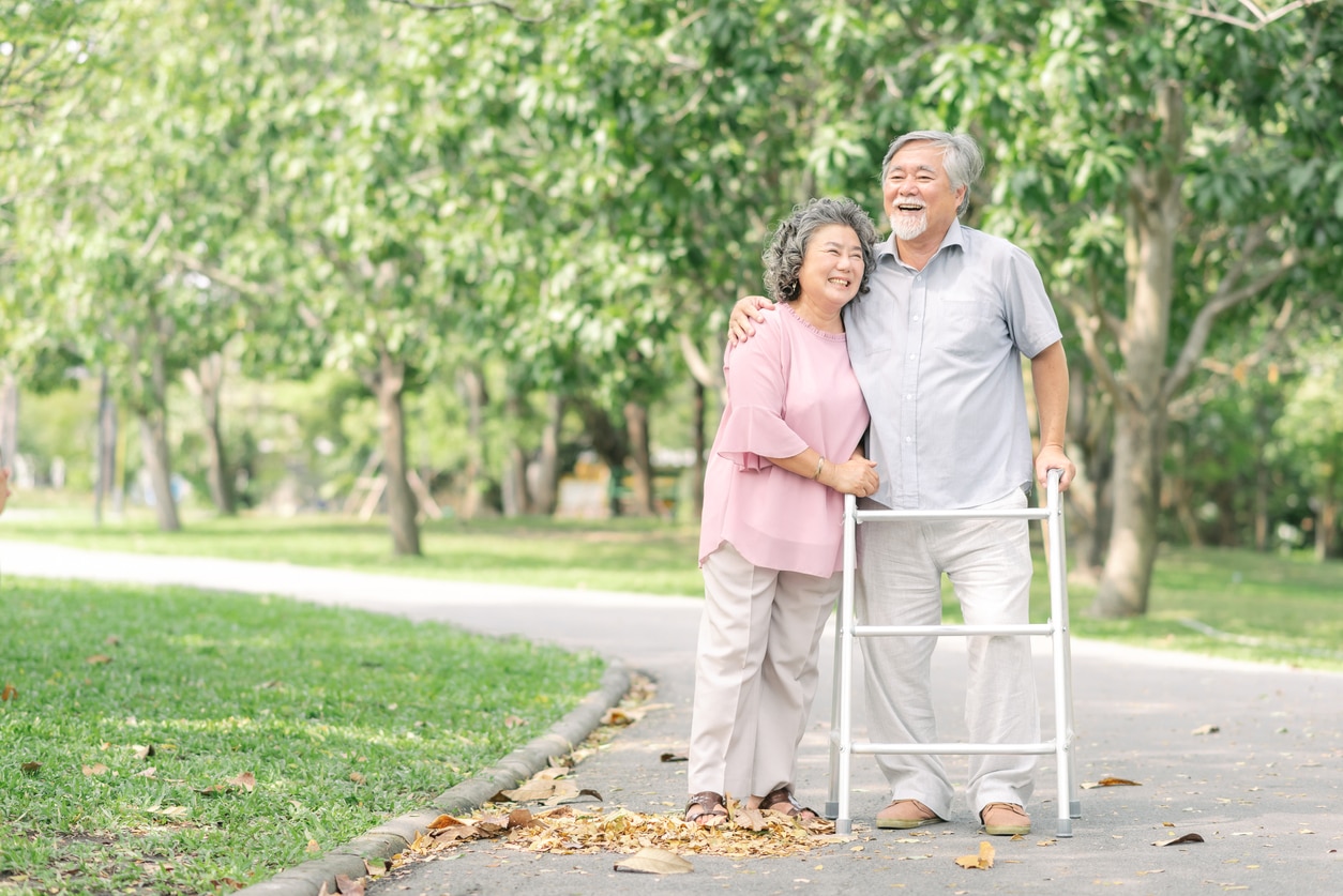 Man-and-women-walking-in-Spring